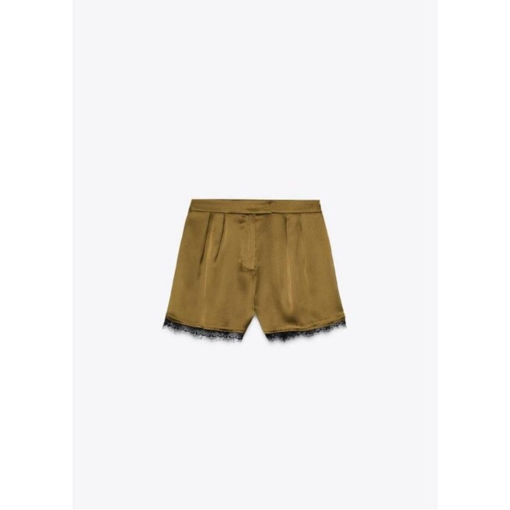 Zara lace short NTW size M